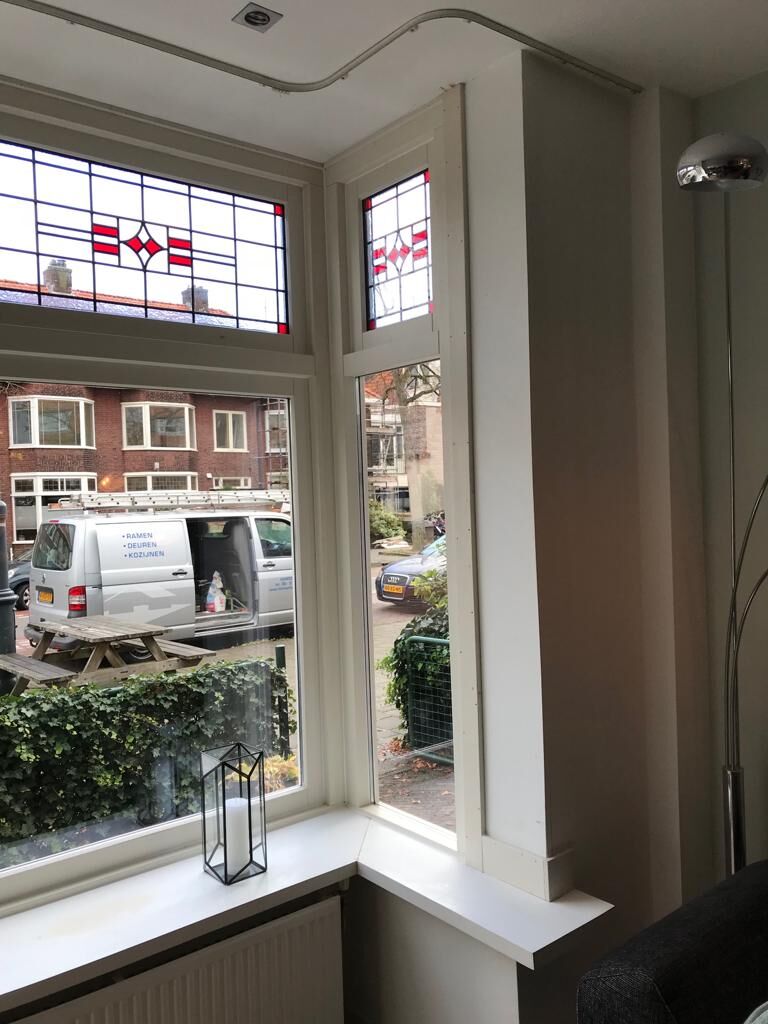 Erker met glas in lood